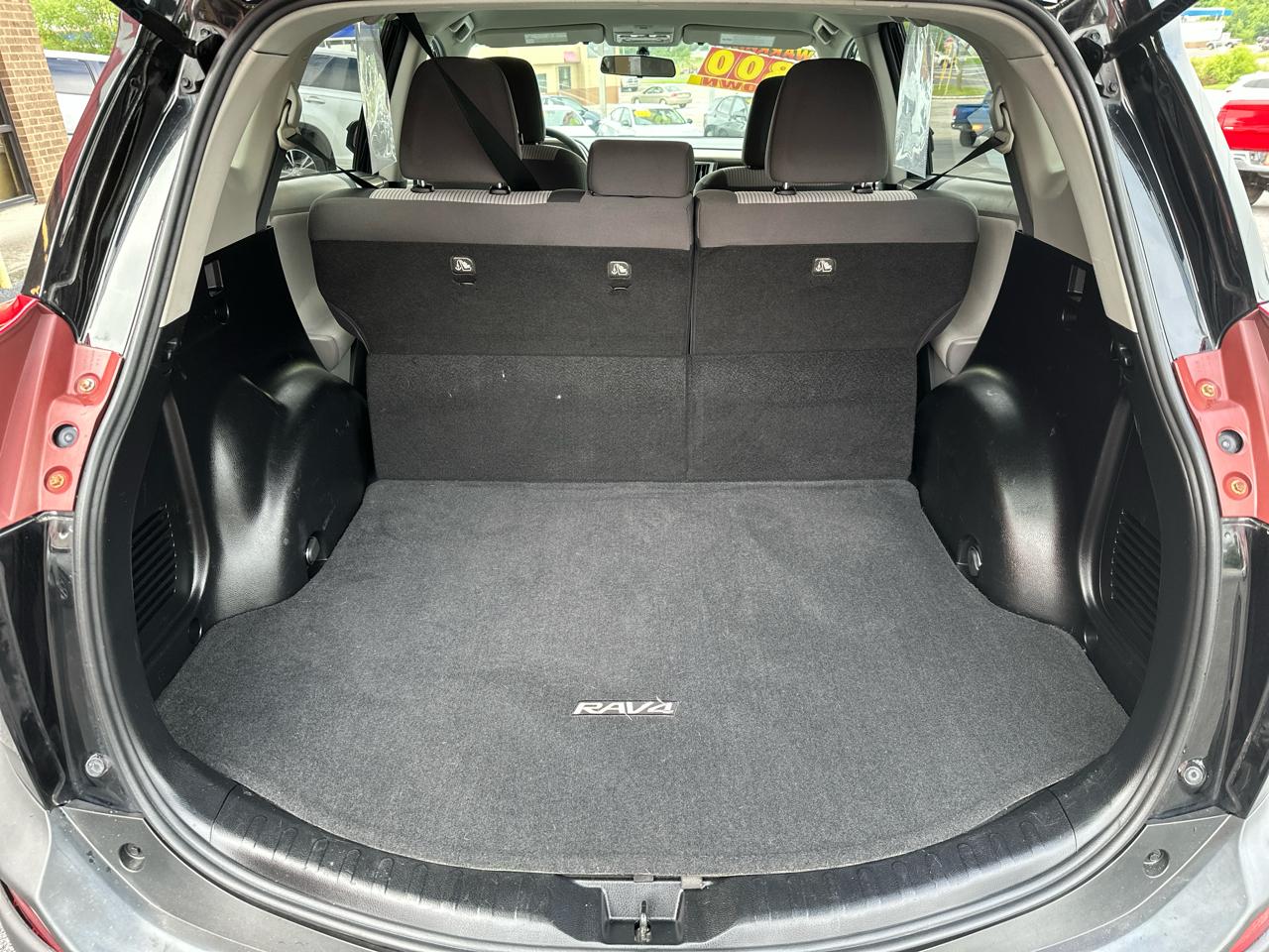 Toyota RAV4 FWD 4dr LE (Natl) 2013