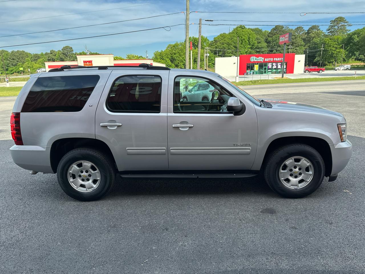 Chevrolet Tahoe 2WD 4dr 1500 LT 2013