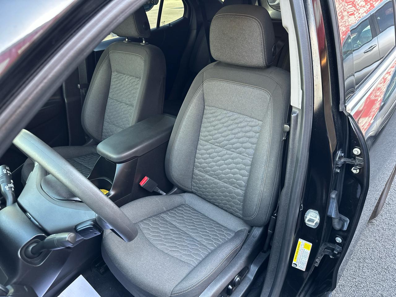 Chevrolet Equinox FWD 4dr LT w/2FL 2020