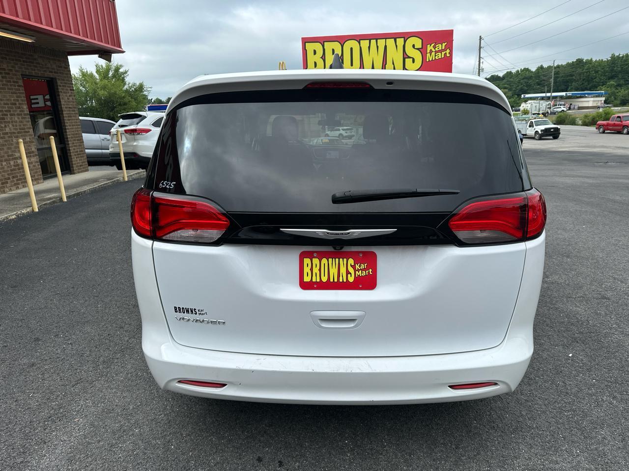 Chrysler Voyager LX FWD 2022