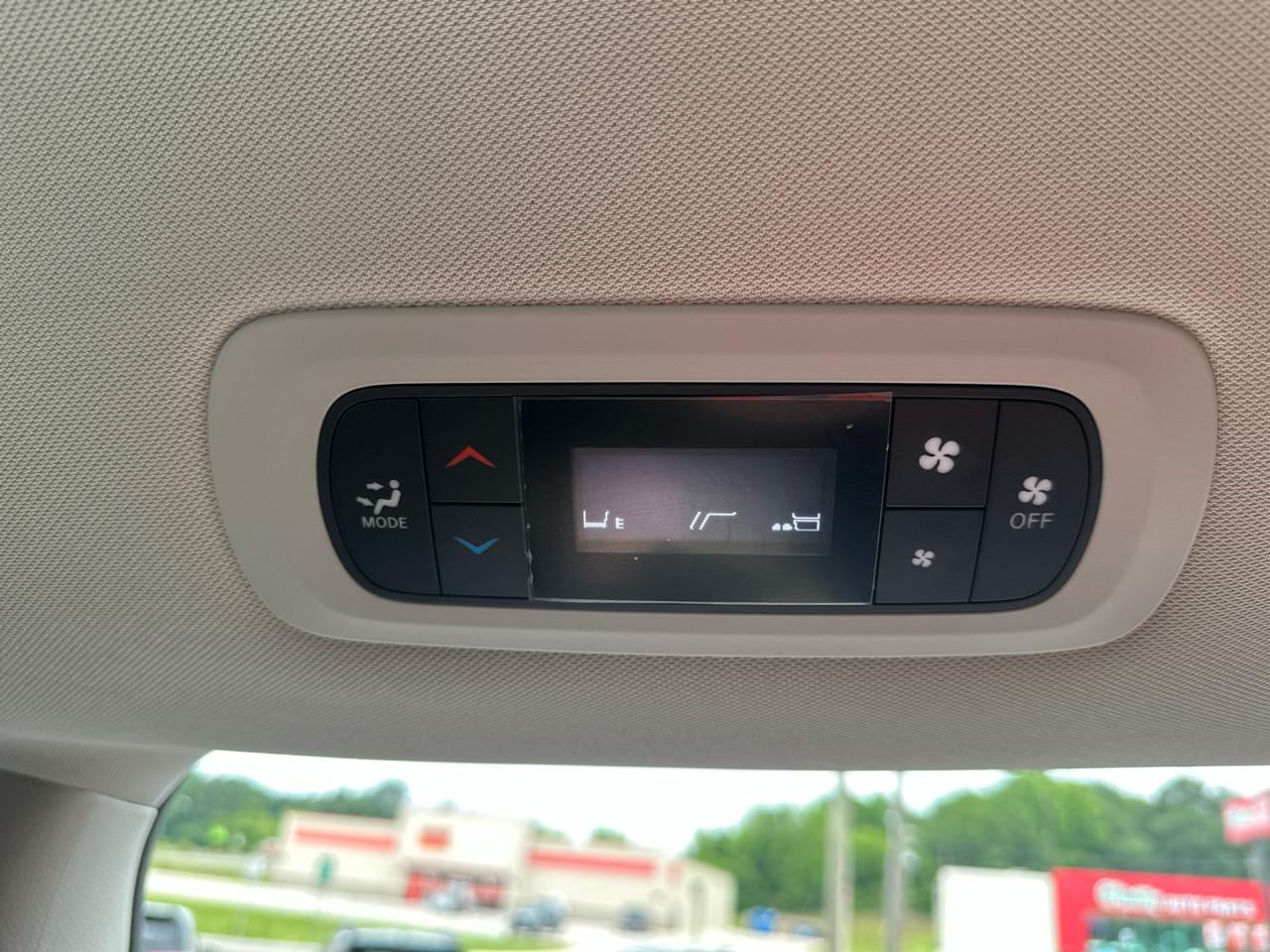 Chrysler Voyager LX FWD 2022
