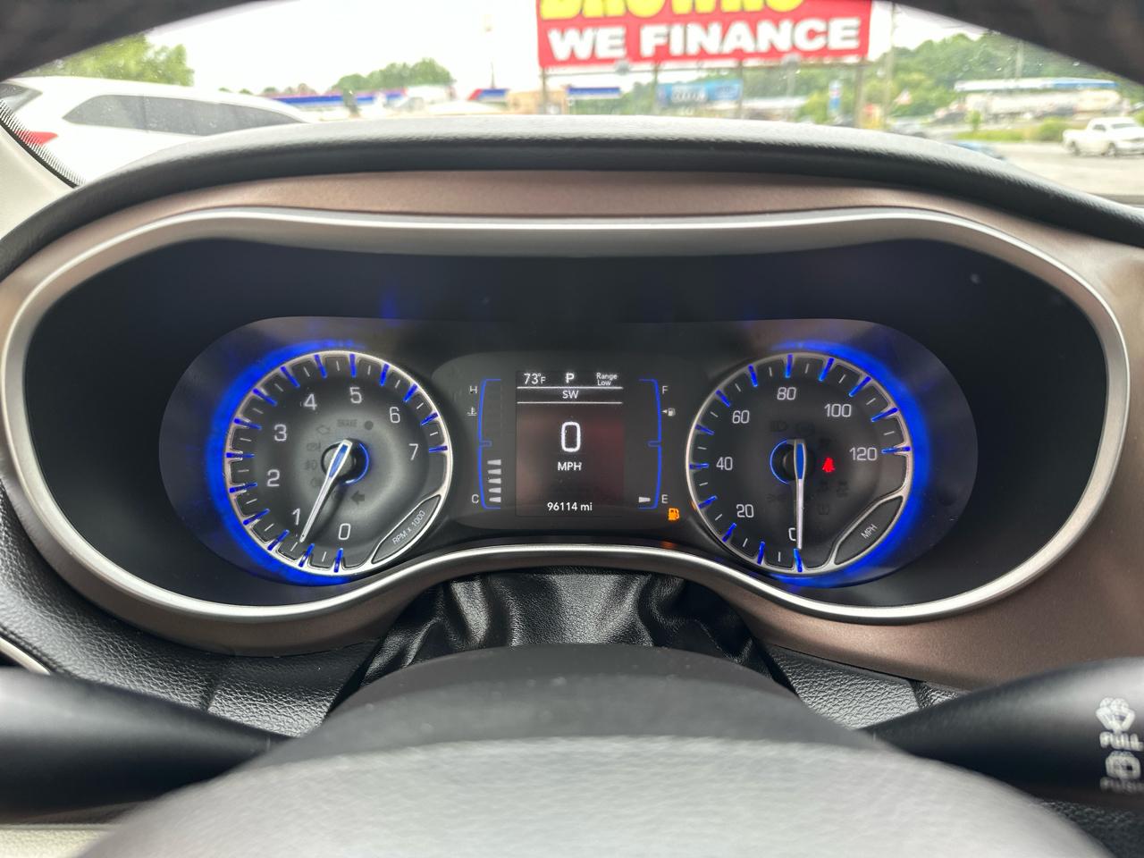 Chrysler Voyager LX FWD 2022