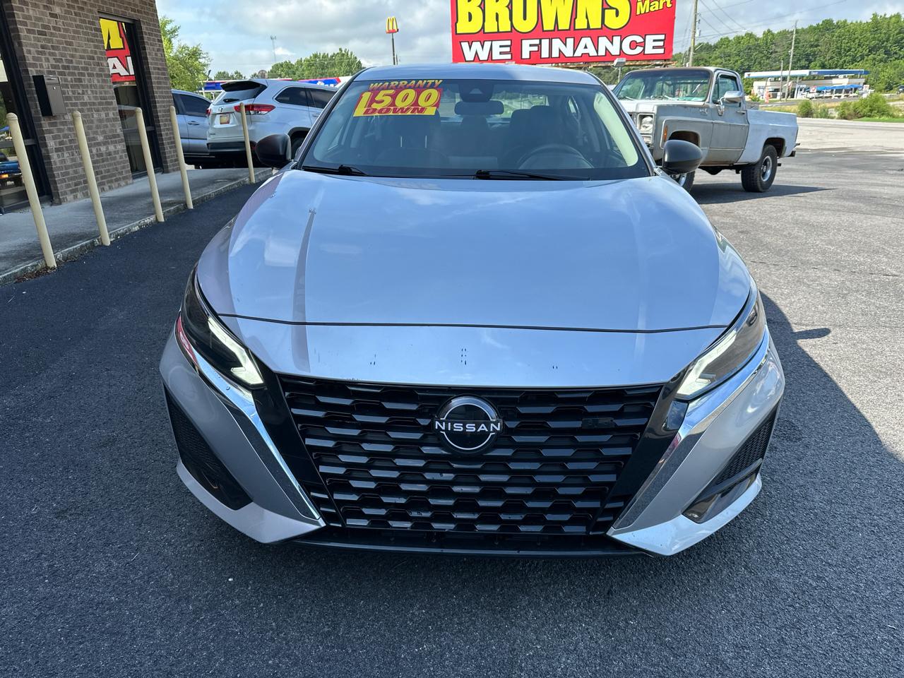 Nissan Altima 2.5 SV Sedan 2024