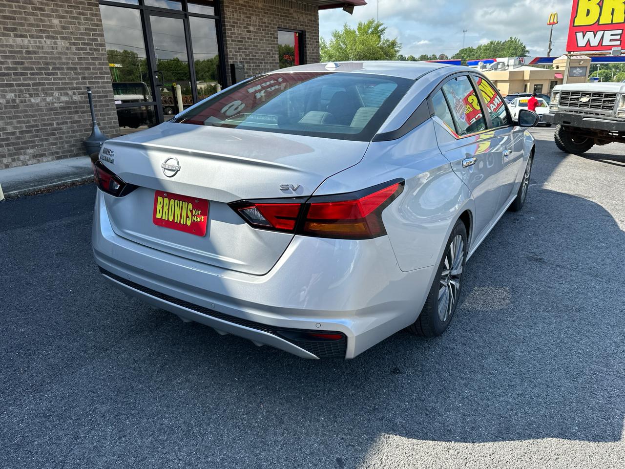 Nissan Altima 2.5 SV Sedan 2024