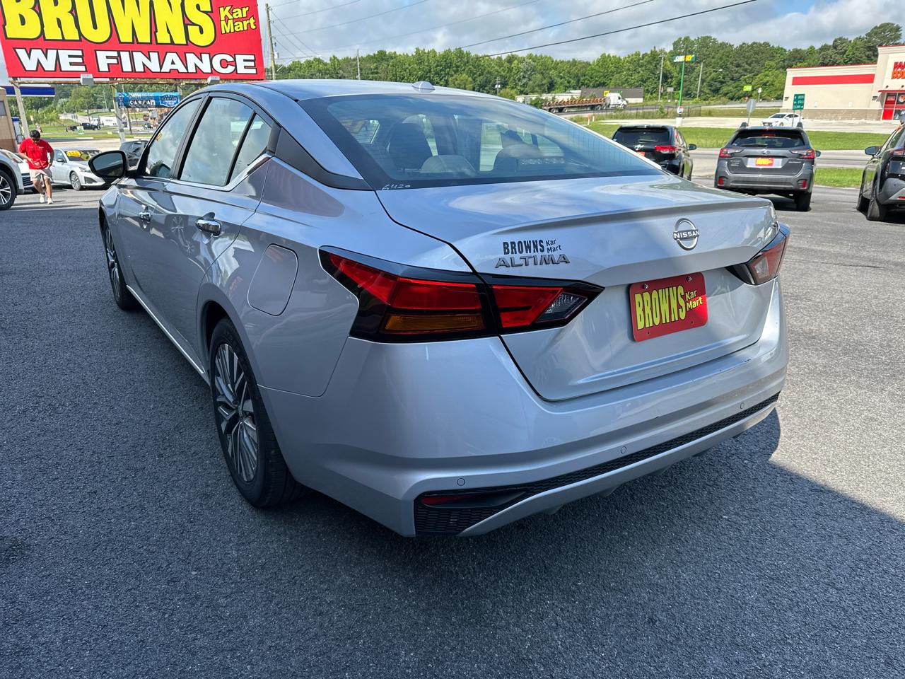 Nissan Altima 2.5 SV Sedan 2024