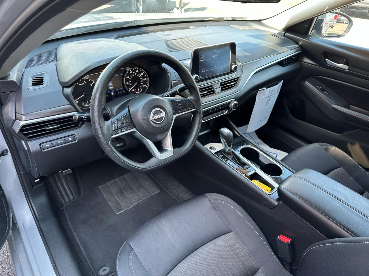 Nissan Altima 2.5 SV Sedan 2024