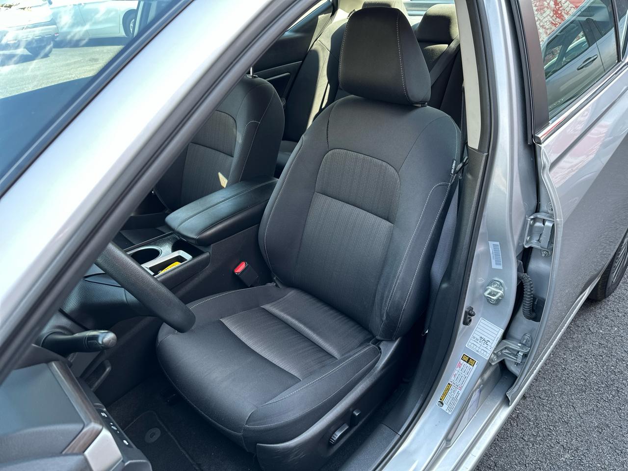 Nissan Altima 2.5 SV Sedan 2024
