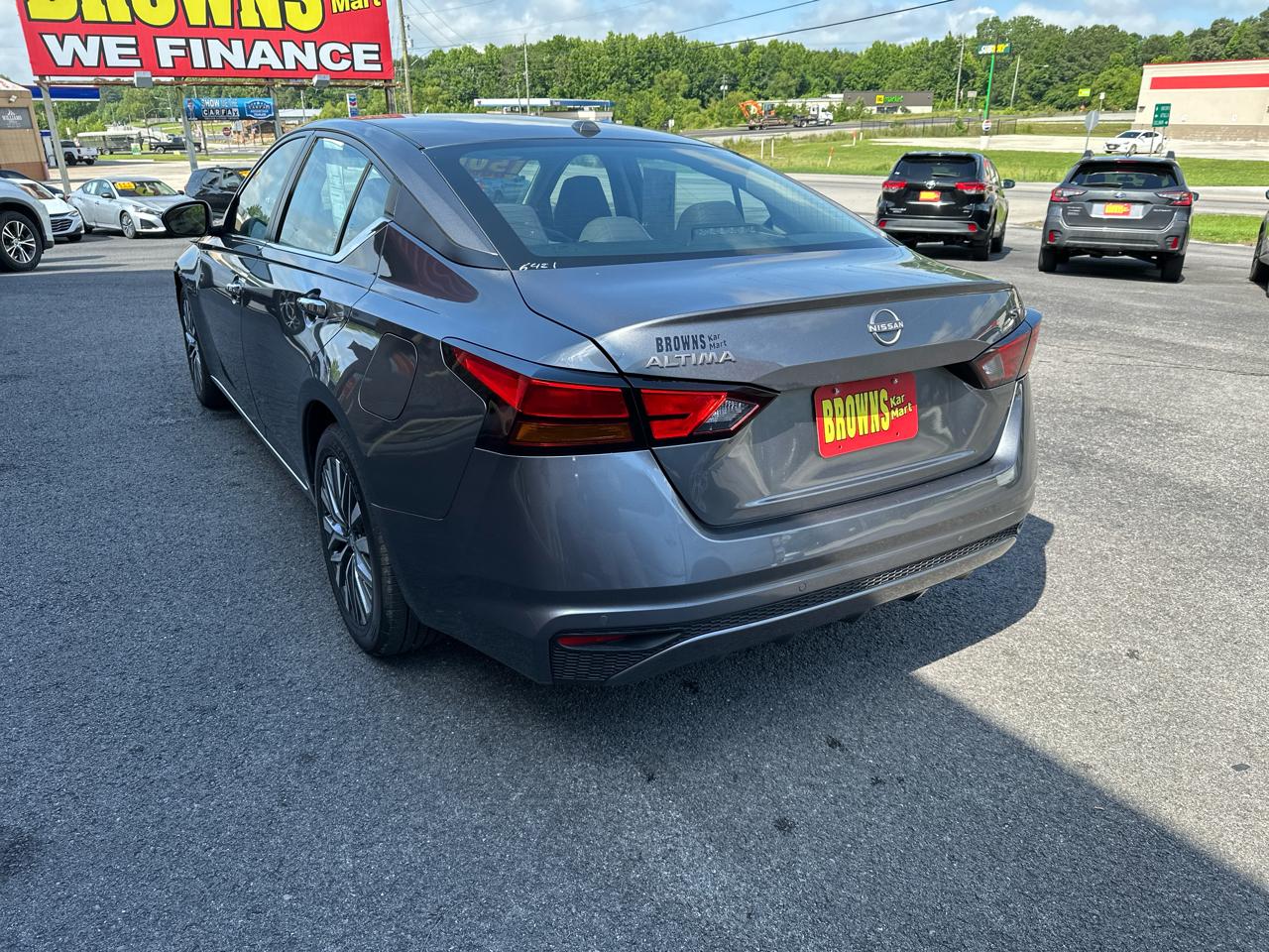 Nissan Altima 2.5 SV Sedan 2024