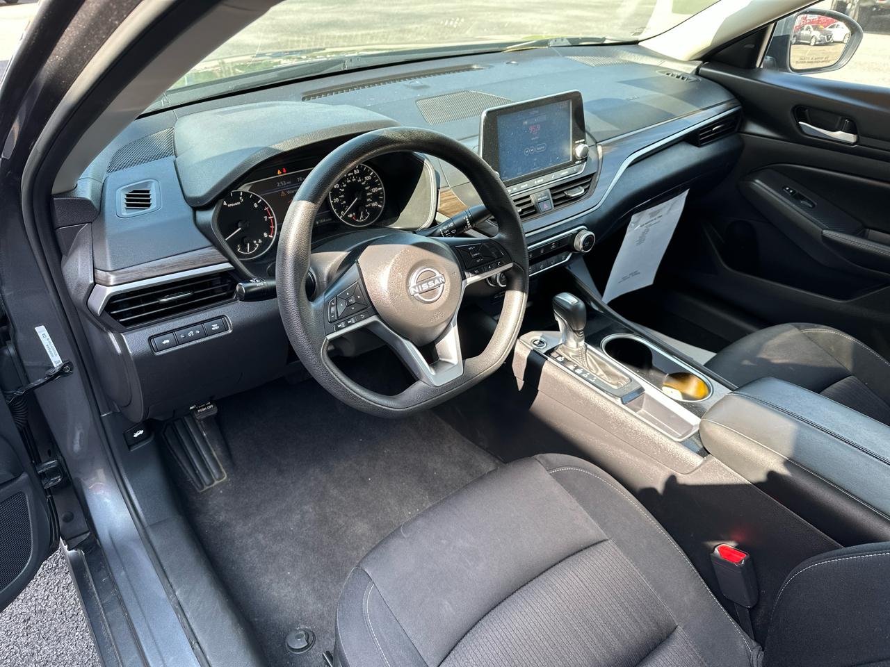 Nissan Altima 2.5 SV Sedan 2024