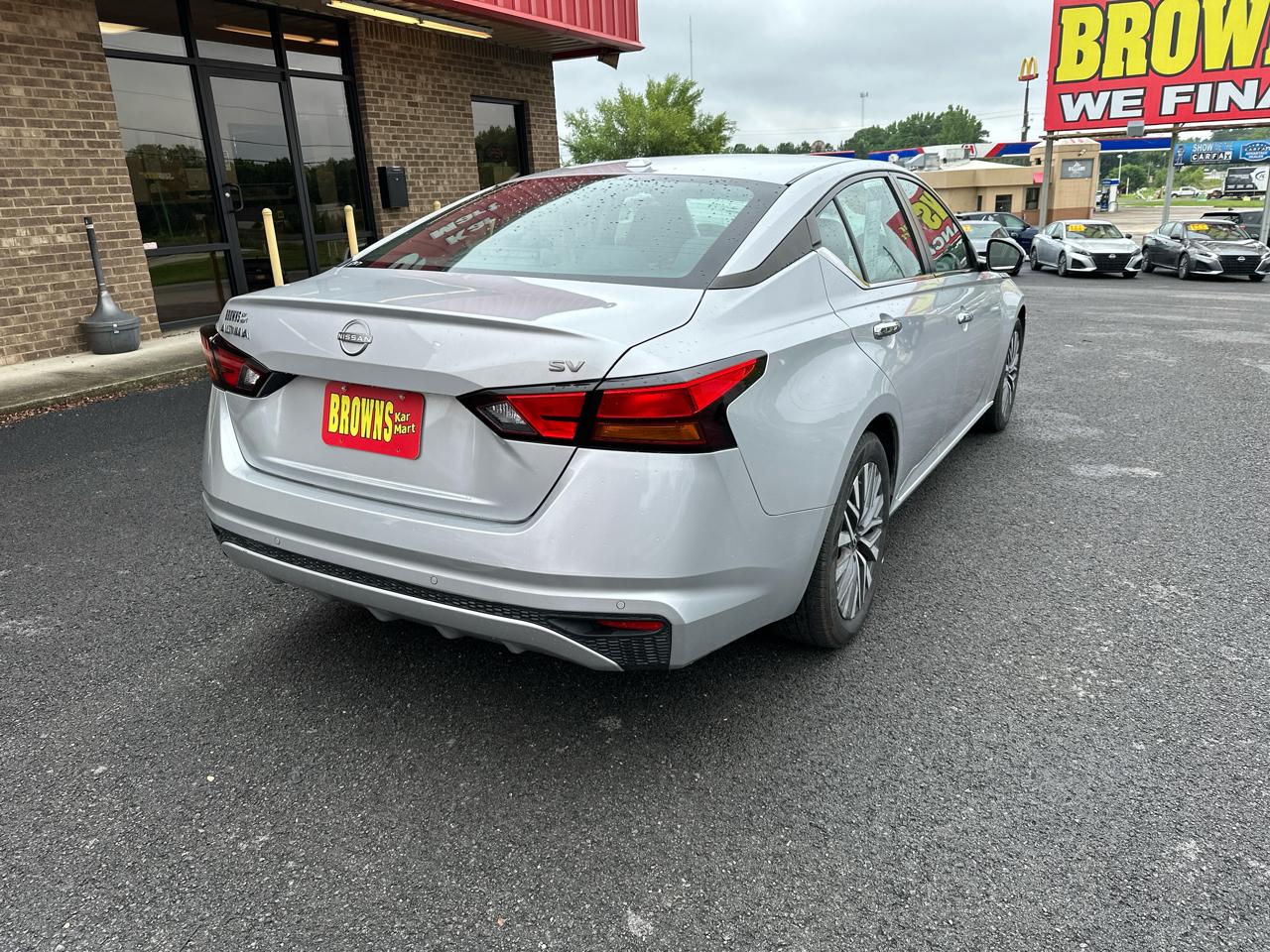 Nissan Altima 2.5 SV Sedan 2023