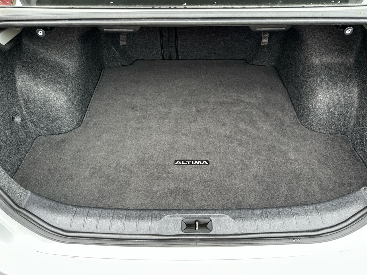 Nissan Altima 2.5 SV Sedan 2023