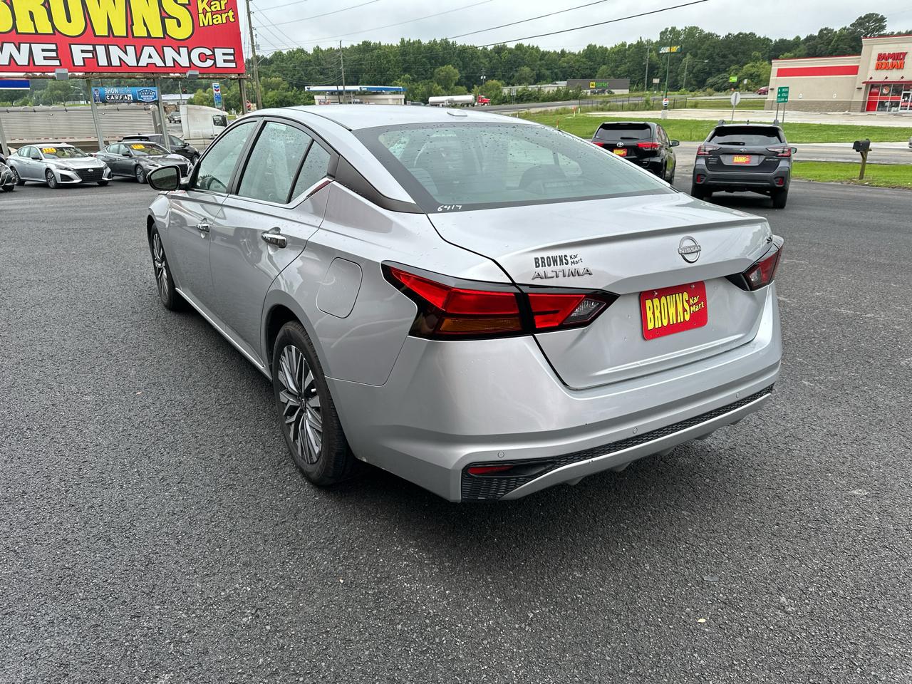 Nissan Altima 2.5 SV Sedan 2023