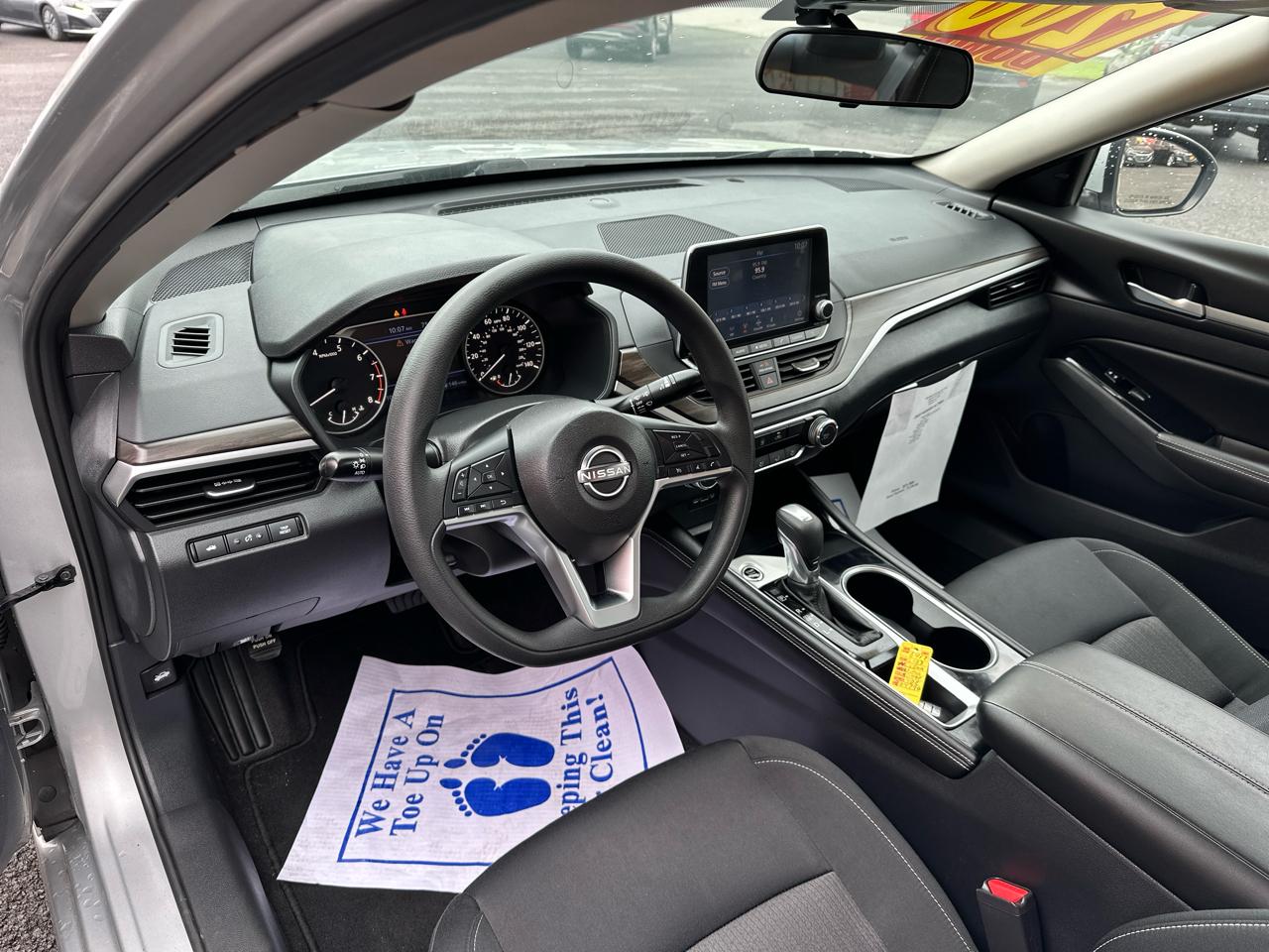 Nissan Altima 2.5 SV Sedan 2023