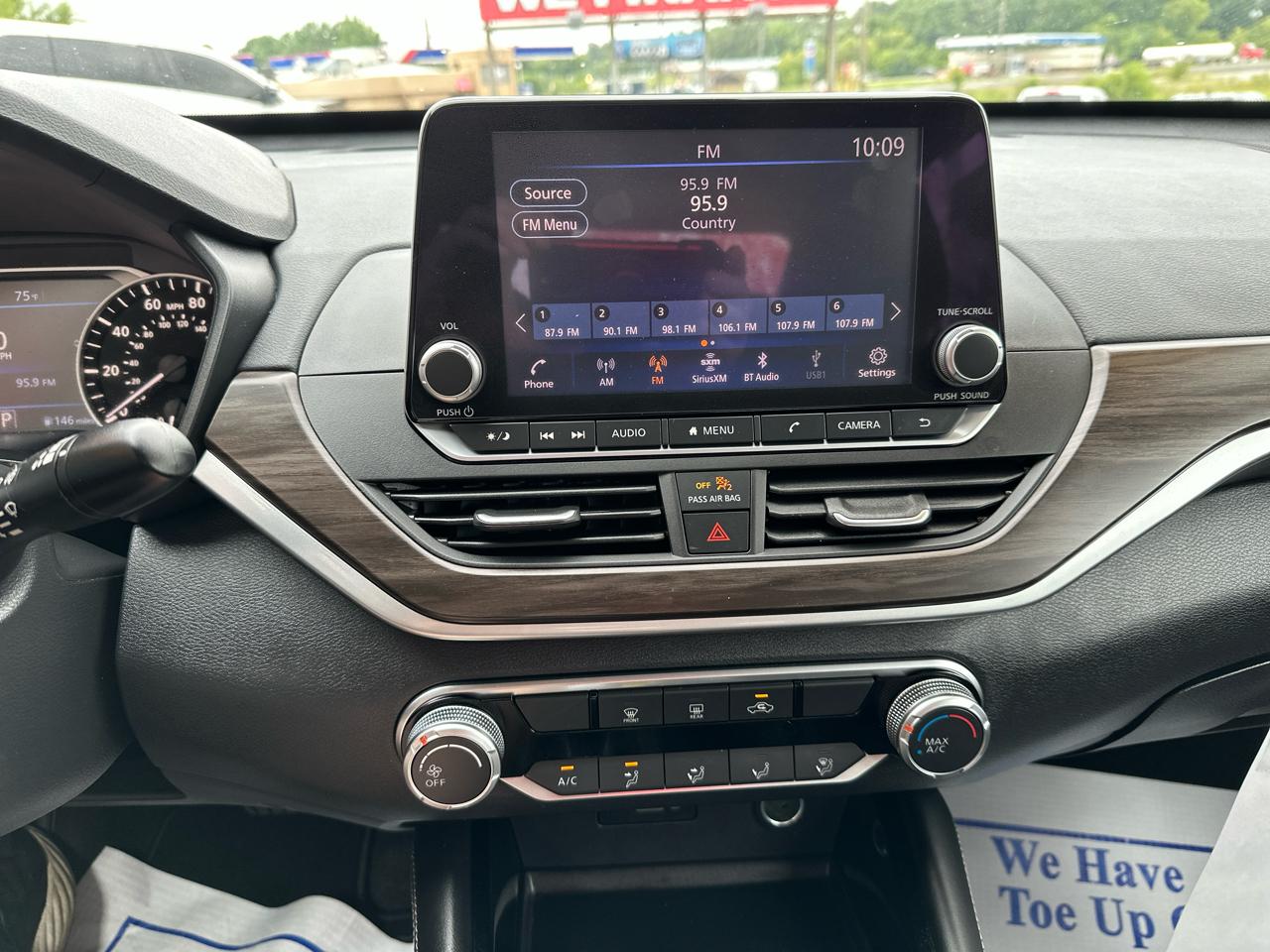 Nissan Altima 2.5 SV Sedan 2023