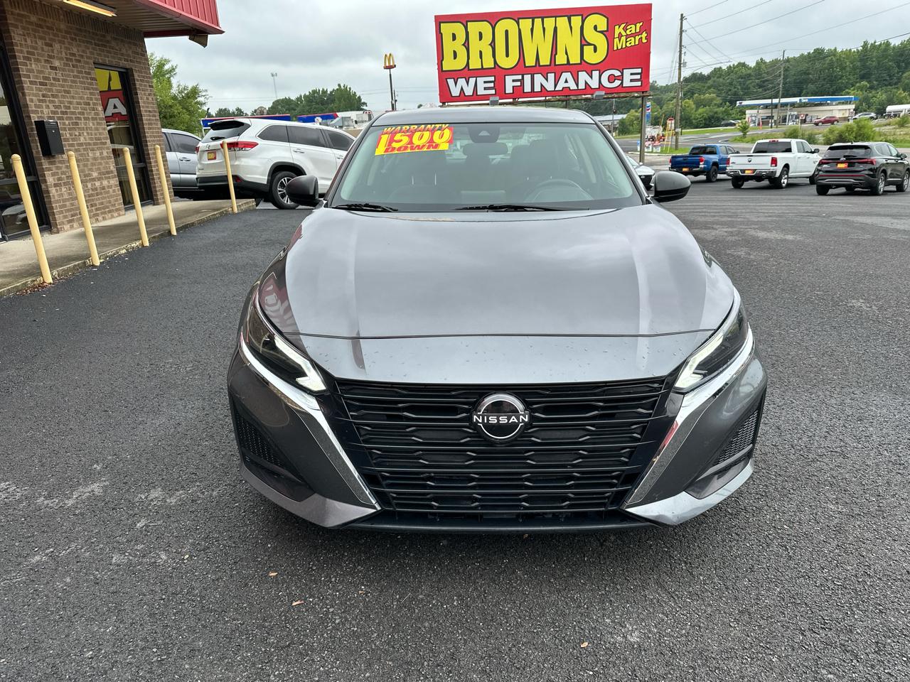 Nissan Altima 2.5 SV Sedan 2024