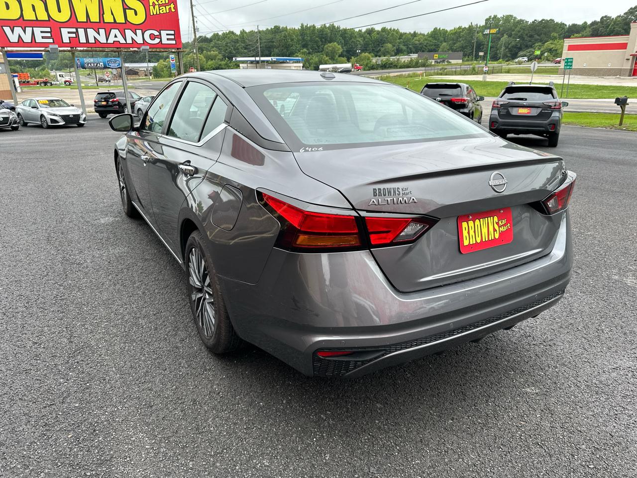 Nissan Altima 2.5 SV Sedan 2024