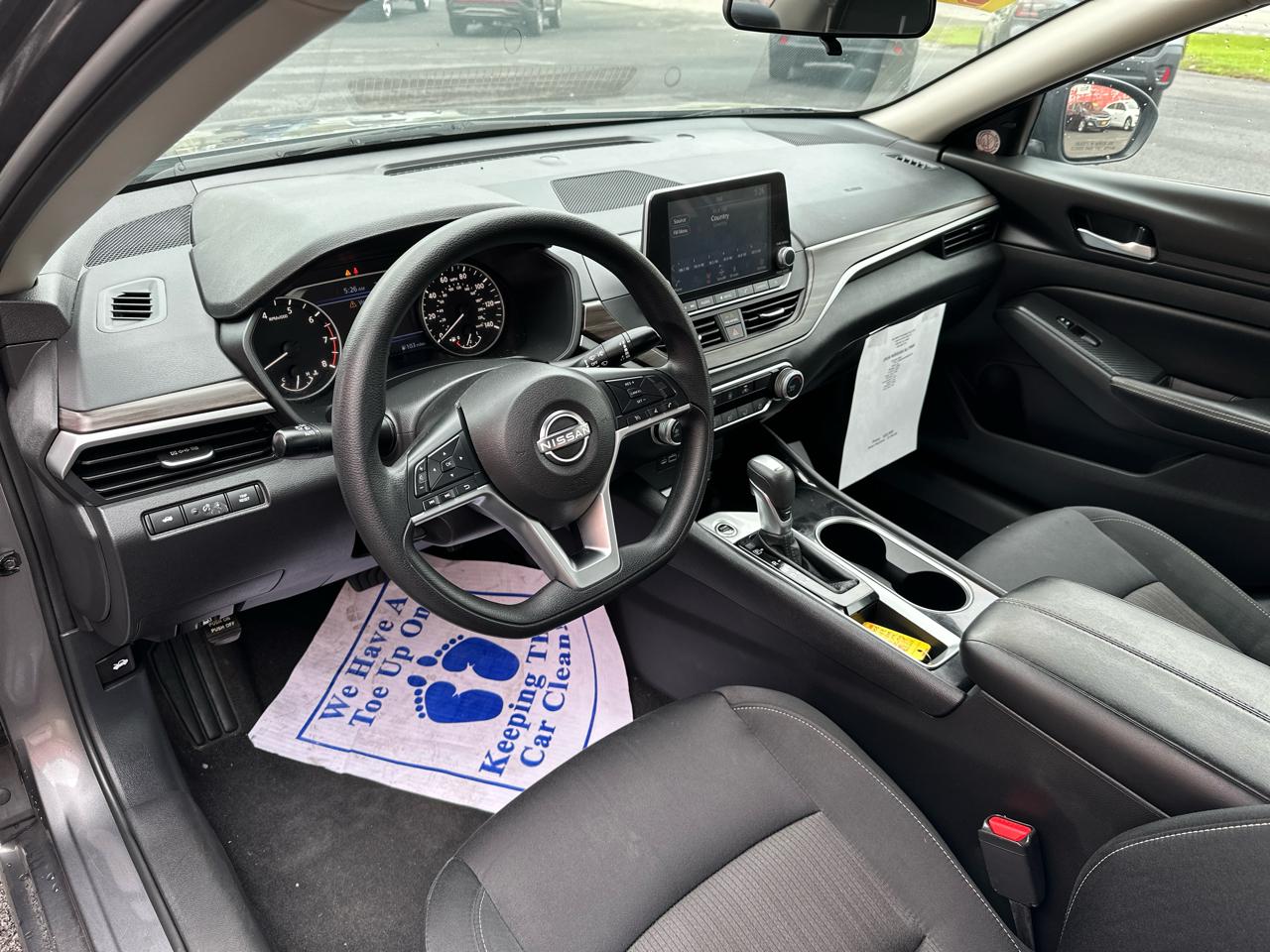 Nissan Altima 2.5 SV Sedan 2024