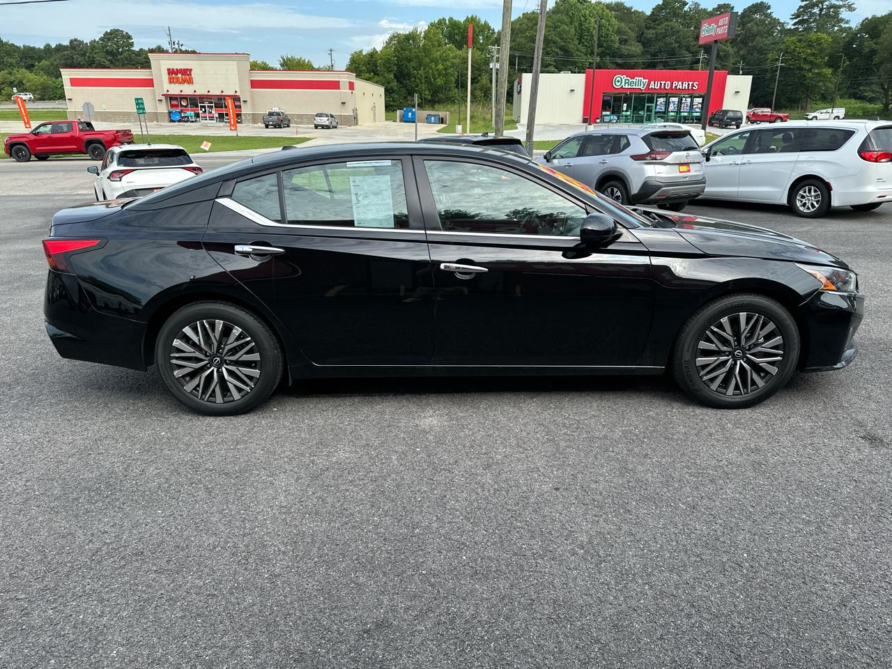 Nissan Altima 2.5 SV Sedan 2023