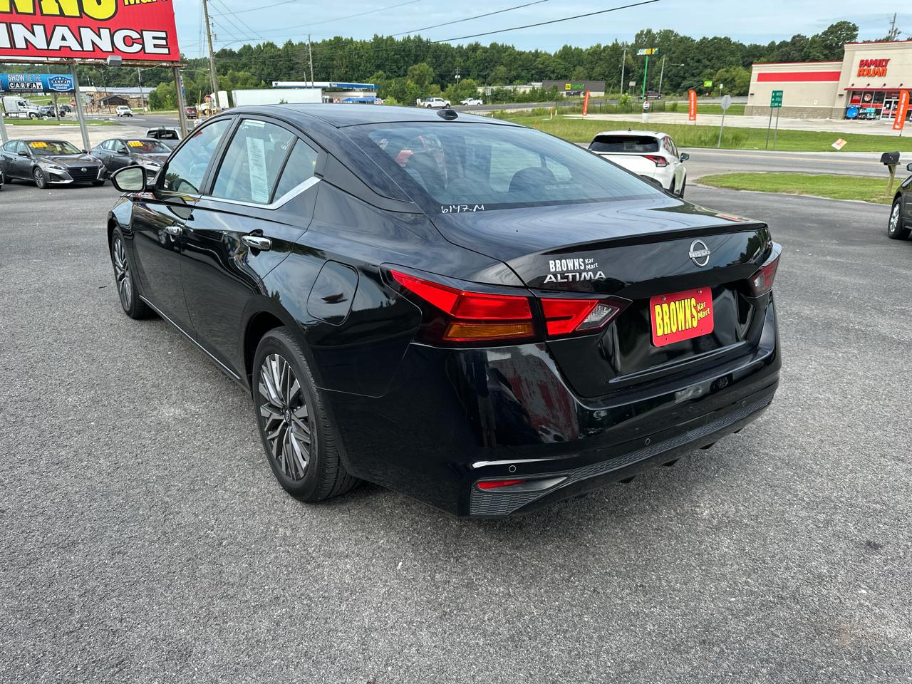 Nissan Altima 2.5 SV Sedan 2023