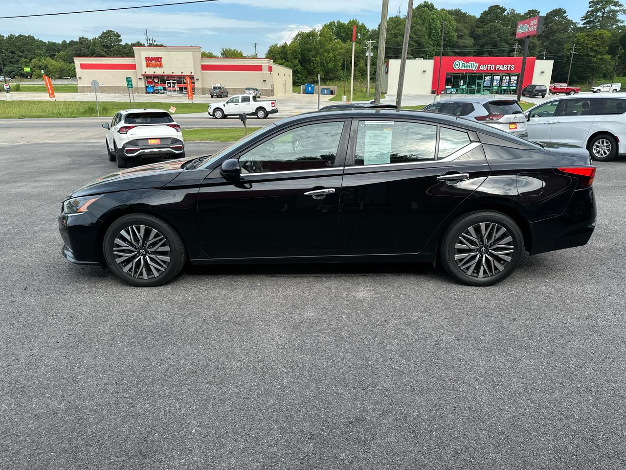 Nissan Altima 2.5 SV Sedan 2023