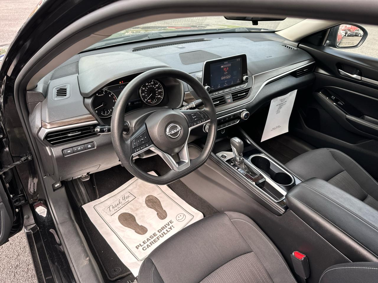 Nissan Altima 2.5 SV Sedan 2023