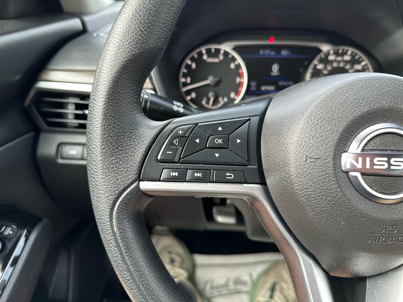 Nissan Altima 2.5 SV Sedan 2023