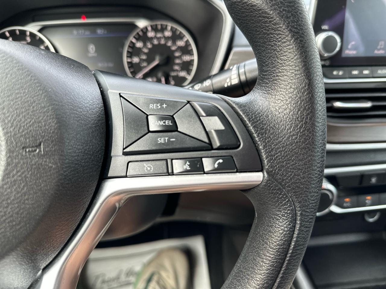 Nissan Altima 2.5 SV Sedan 2023