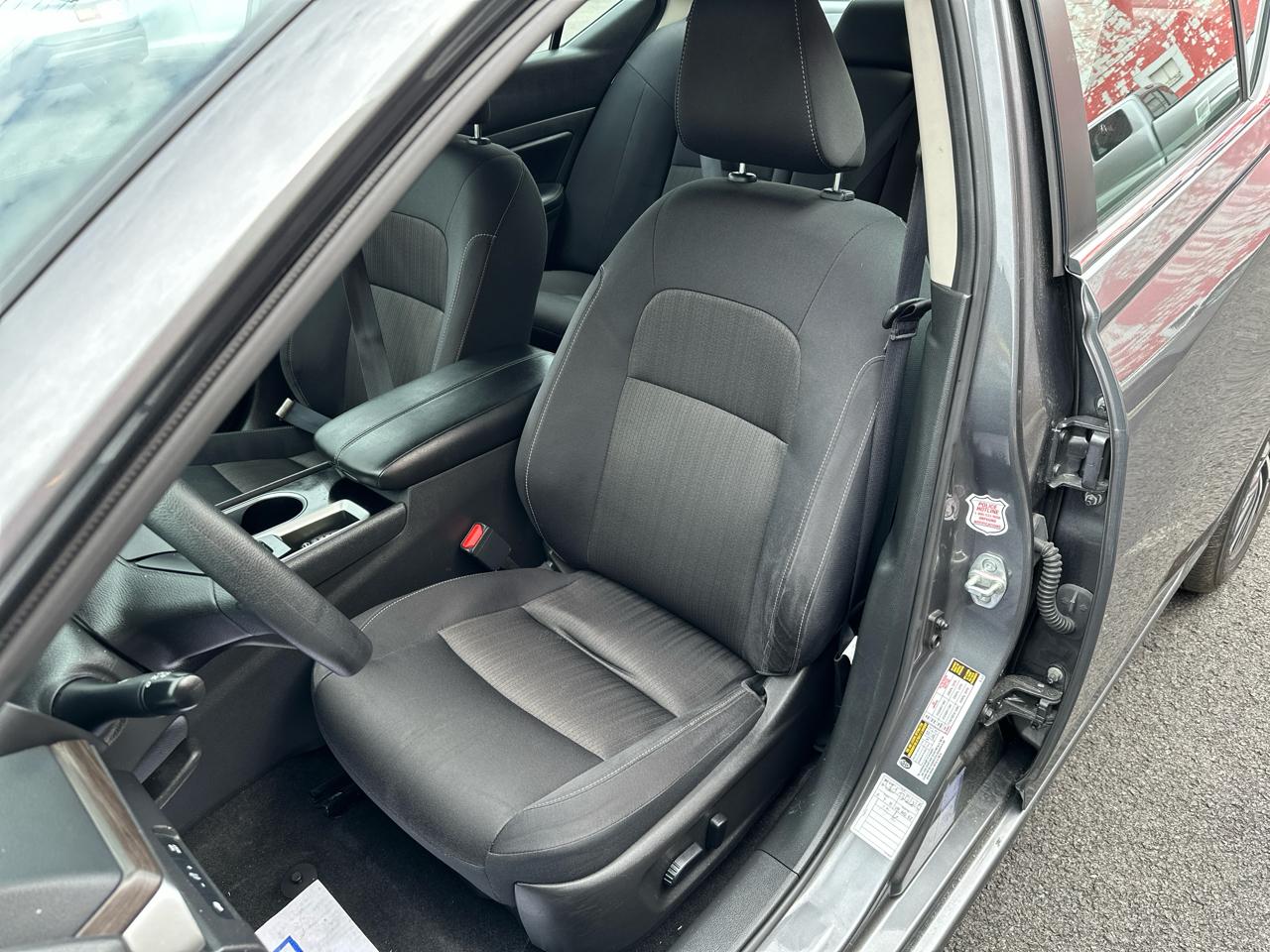 Nissan Altima 2.5 SV Sedan 2024