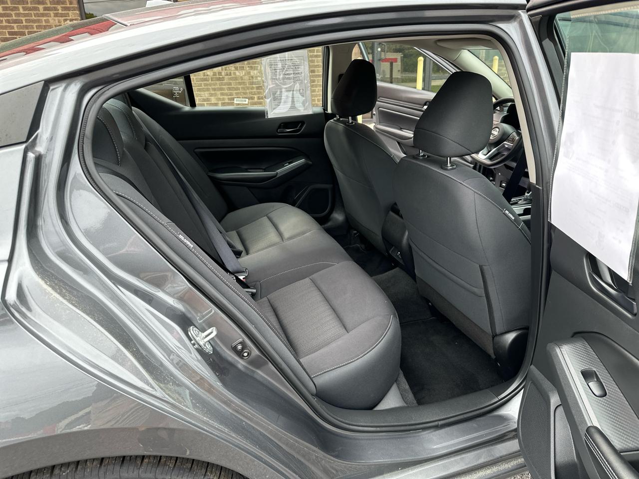 Nissan Altima 2.5 SV Sedan 2024