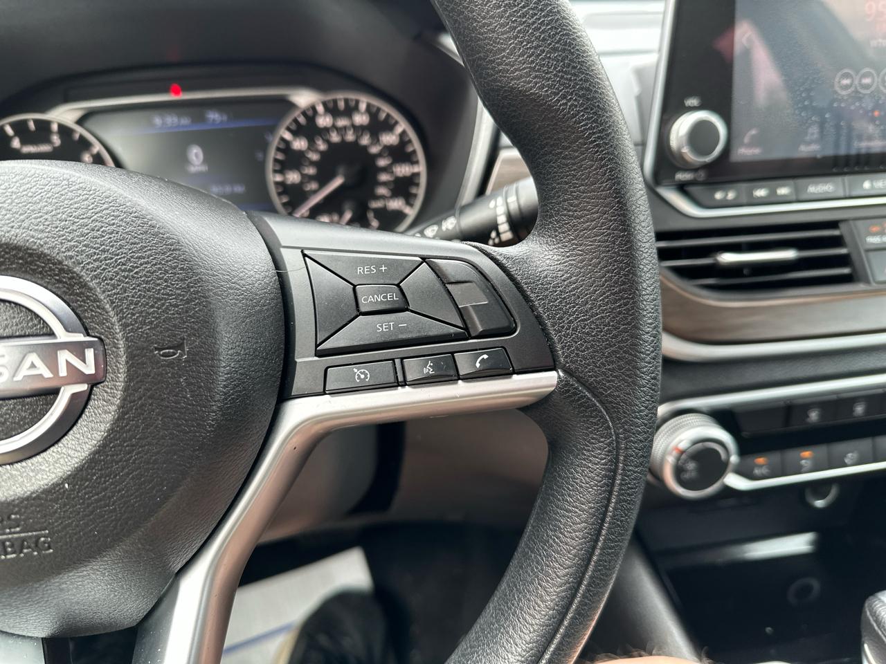 Nissan Altima 2.5 SV Sedan 2024