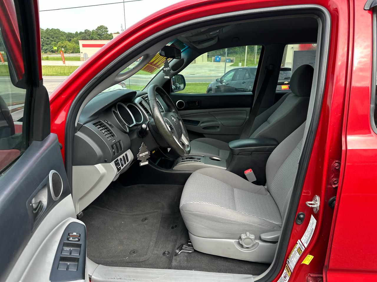Toyota Tacoma 2WD Double Cab V6 AT PreRunner (Natl) 2015