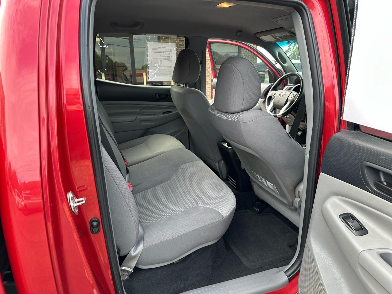 Toyota Tacoma 2WD Double Cab V6 AT PreRunner (Natl) 2015