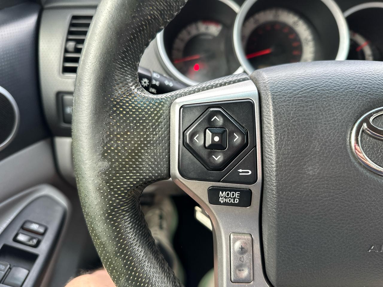 Toyota Tacoma 2WD Double Cab V6 AT PreRunner (Natl) 2015