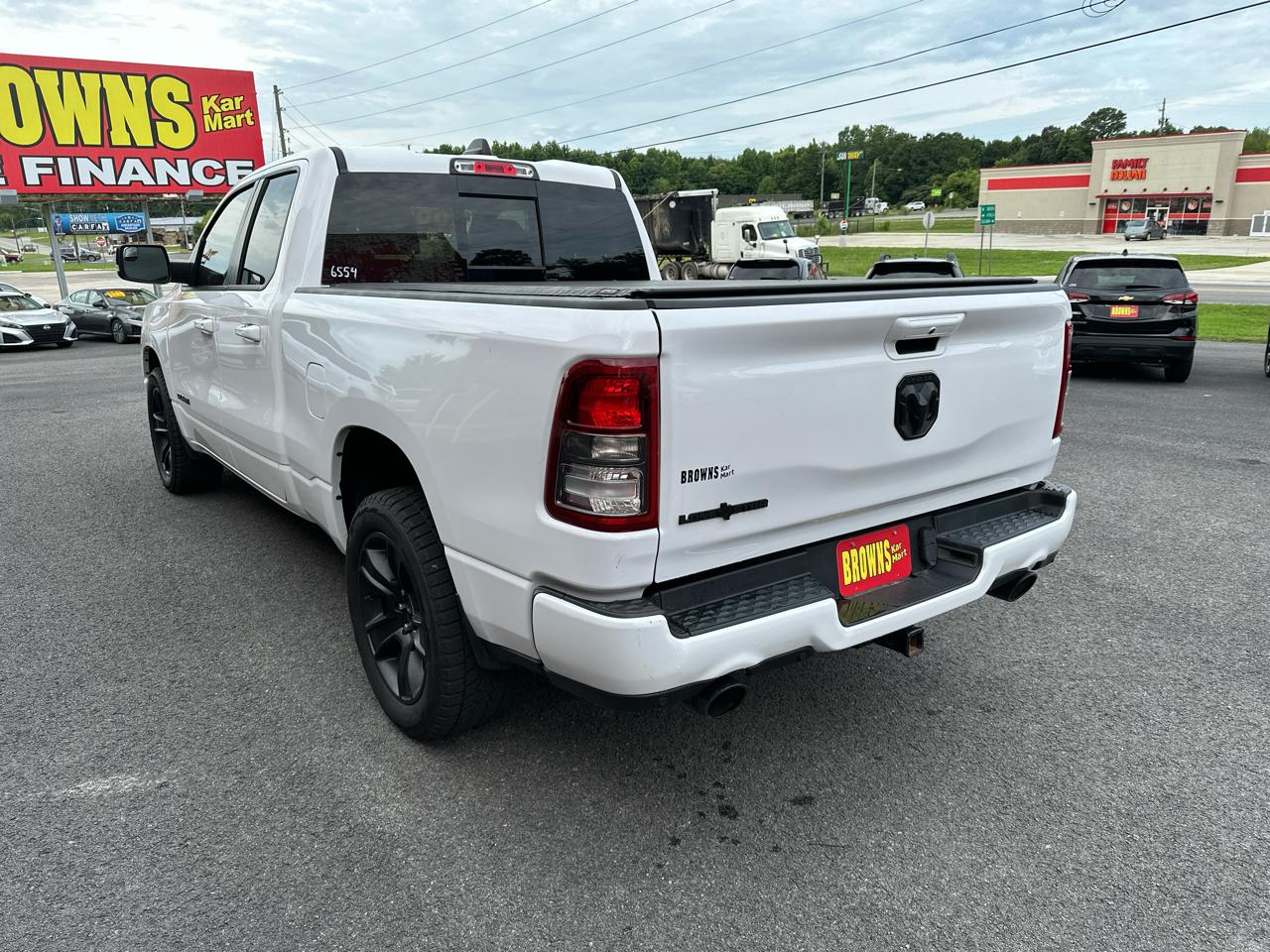 RAM 1500 Lone Star 4x2 Quad Cab 6'4" Box 2021