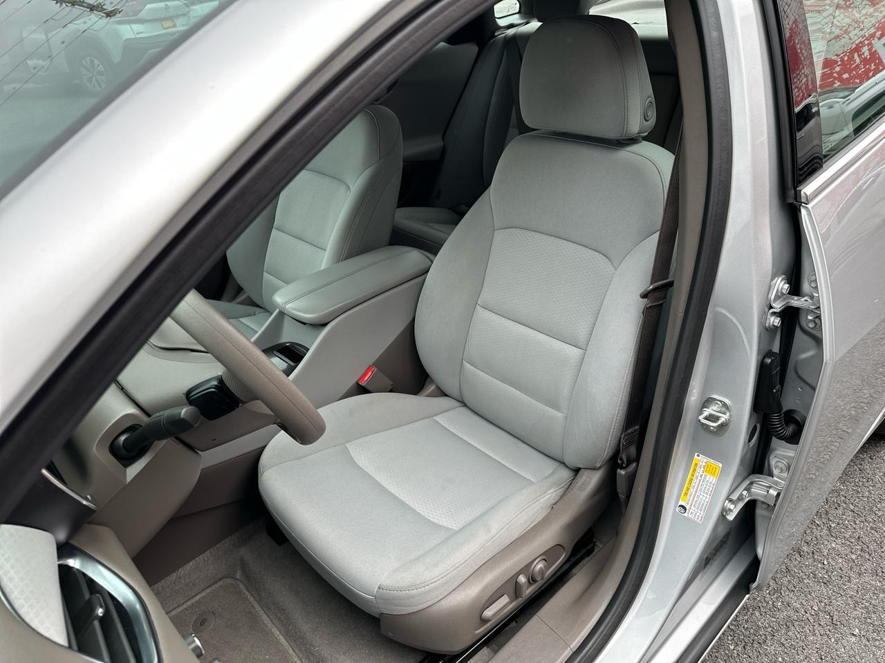 Chevrolet Malibu 4dr Sdn LT 2020