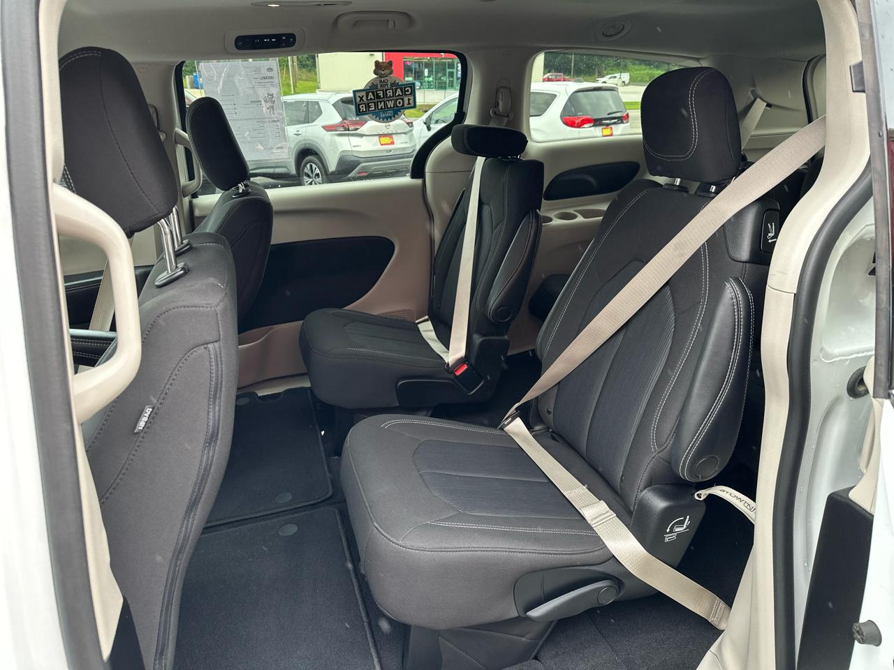 Chrysler Voyager LX FWD 2022