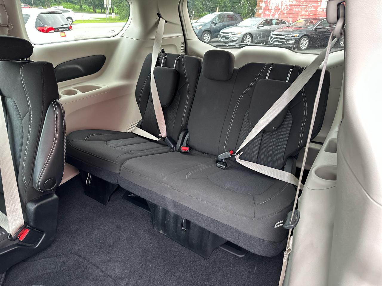 Chrysler Voyager LX FWD 2022