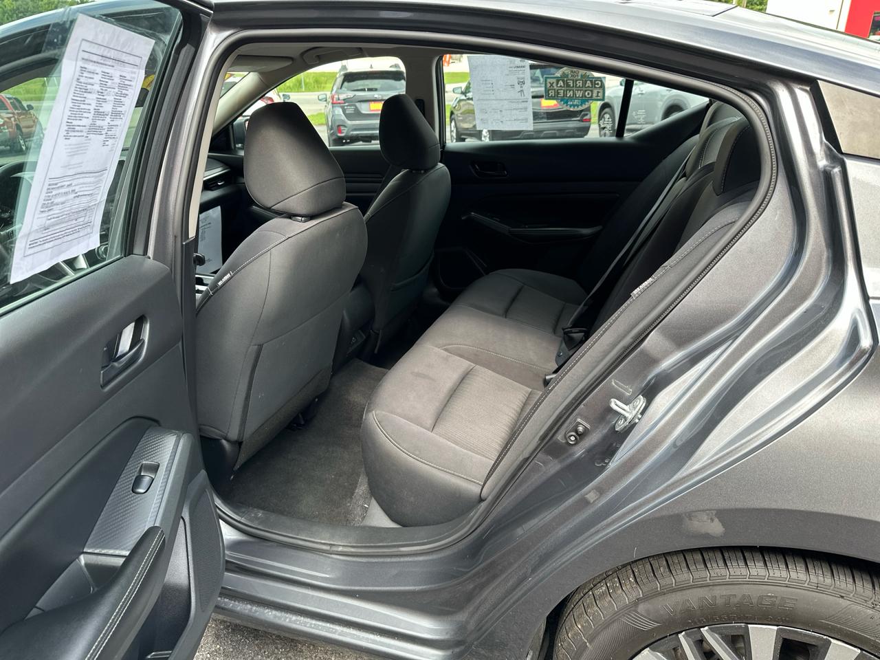 Nissan Altima 2.5 SV Sedan 2024
