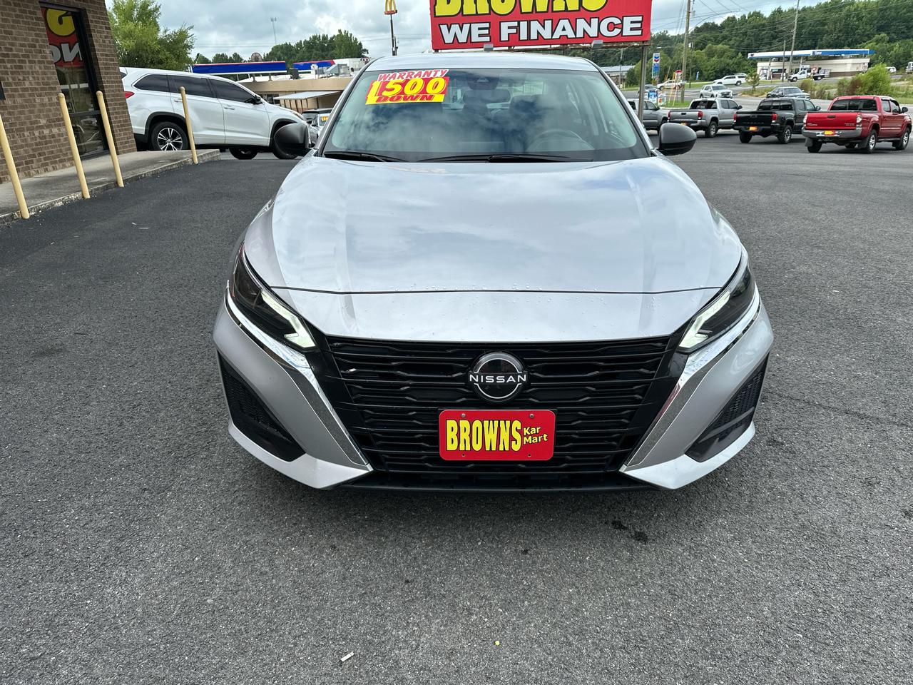 Nissan Altima 2.5 SV Sedan 2024