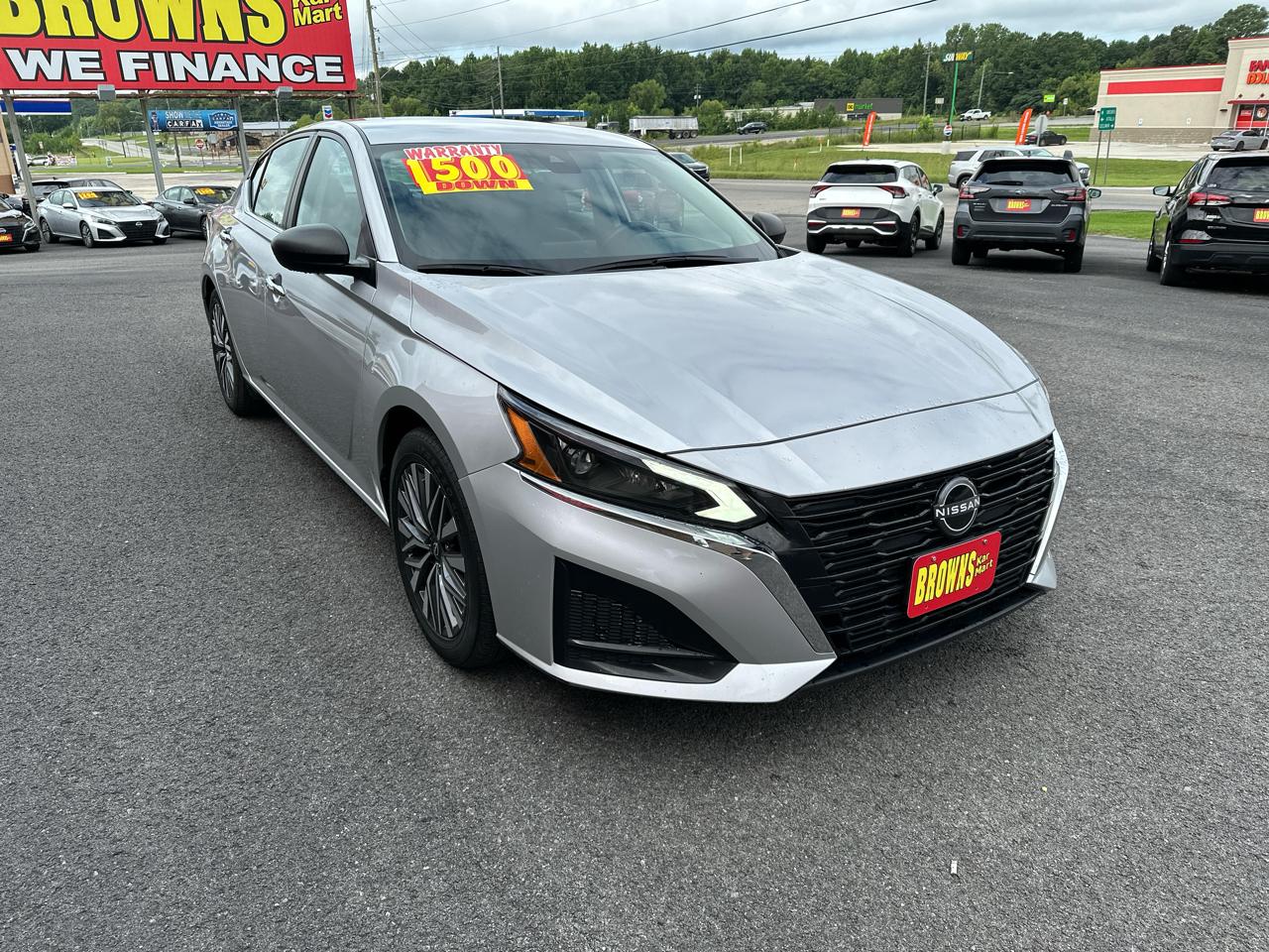 Nissan Altima 2.5 SV Sedan 2024