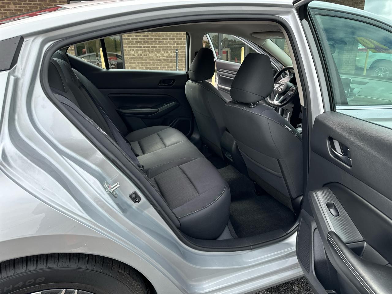 Nissan Altima 2.5 SV Sedan 2024