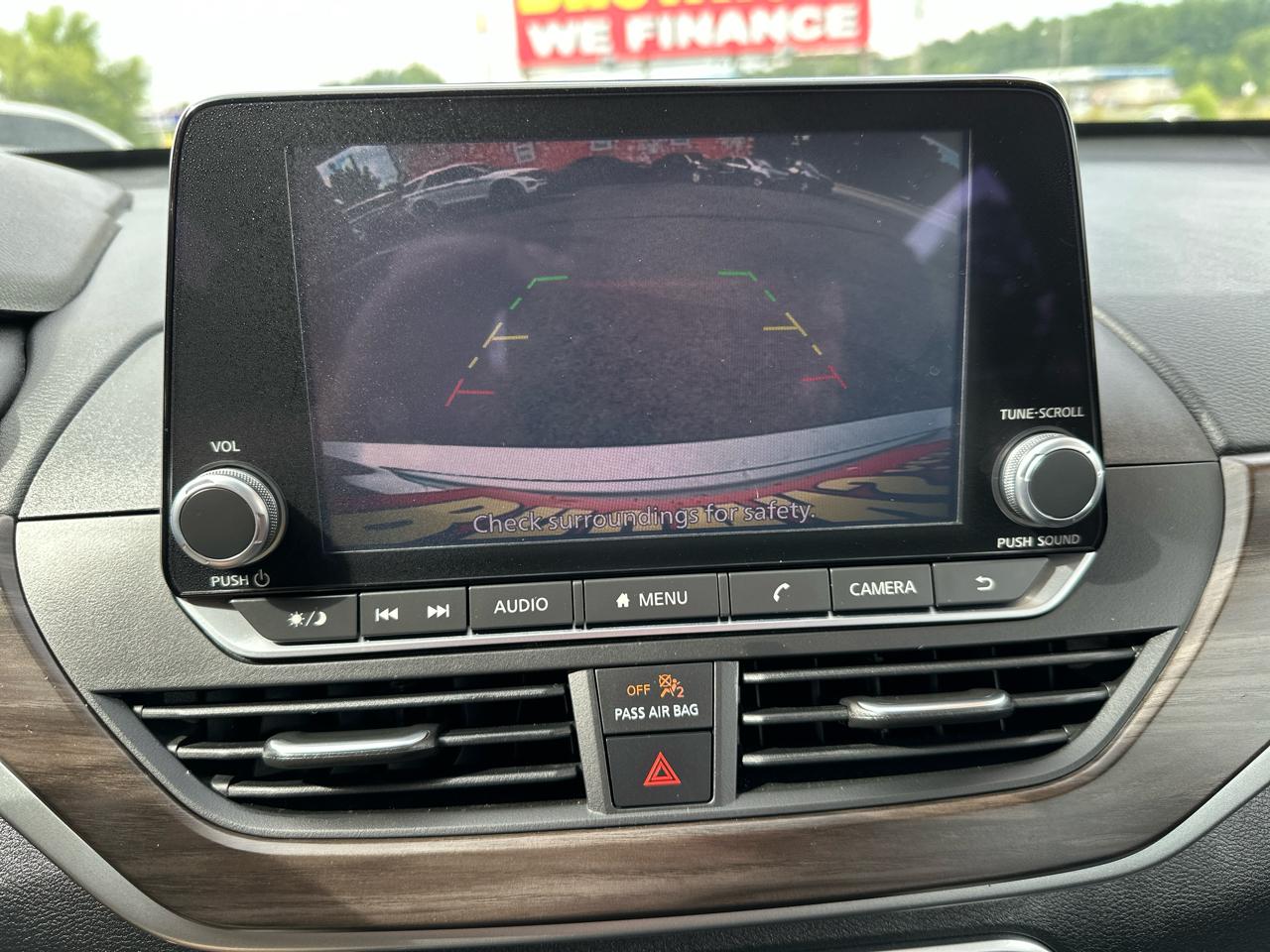 Nissan Altima 2.5 SV Sedan 2024