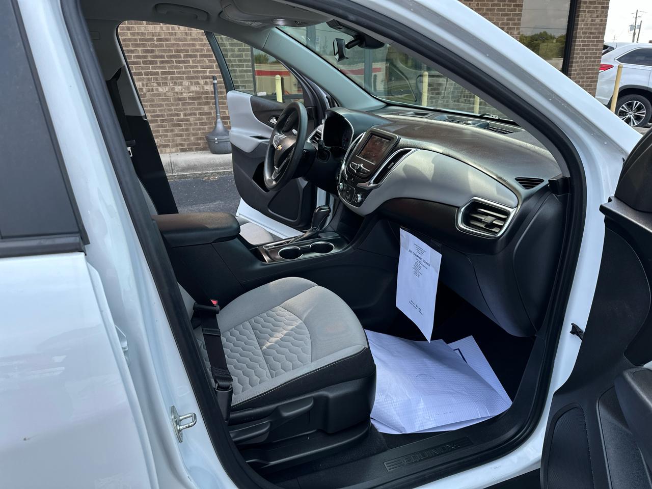Chevrolet Equinox FWD 4dr LS w/1FL 2021