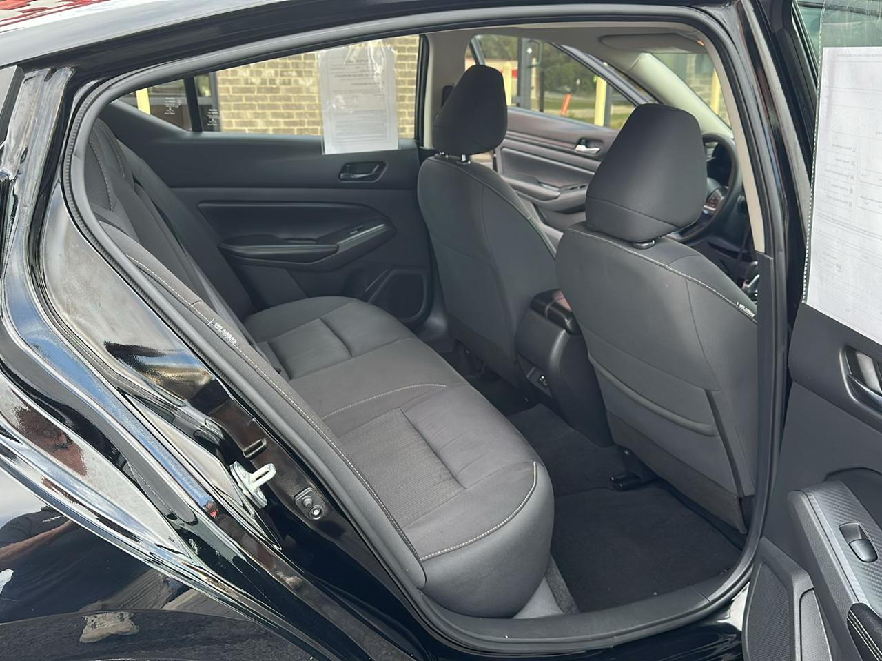Nissan Altima 2.5 SV Sedan 2024