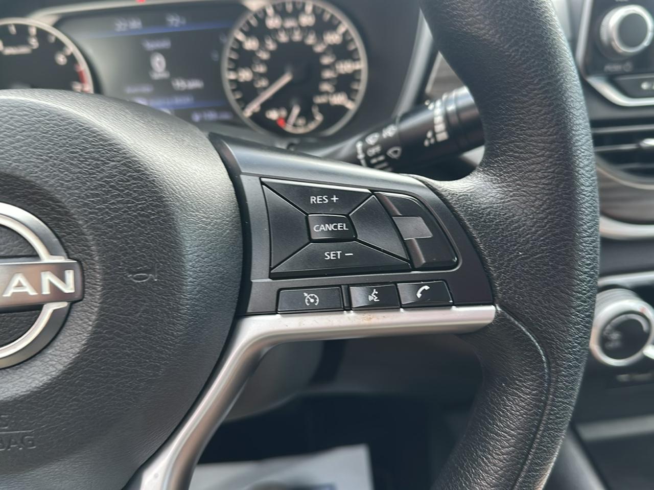 Nissan Altima 2.5 SV Sedan 2024