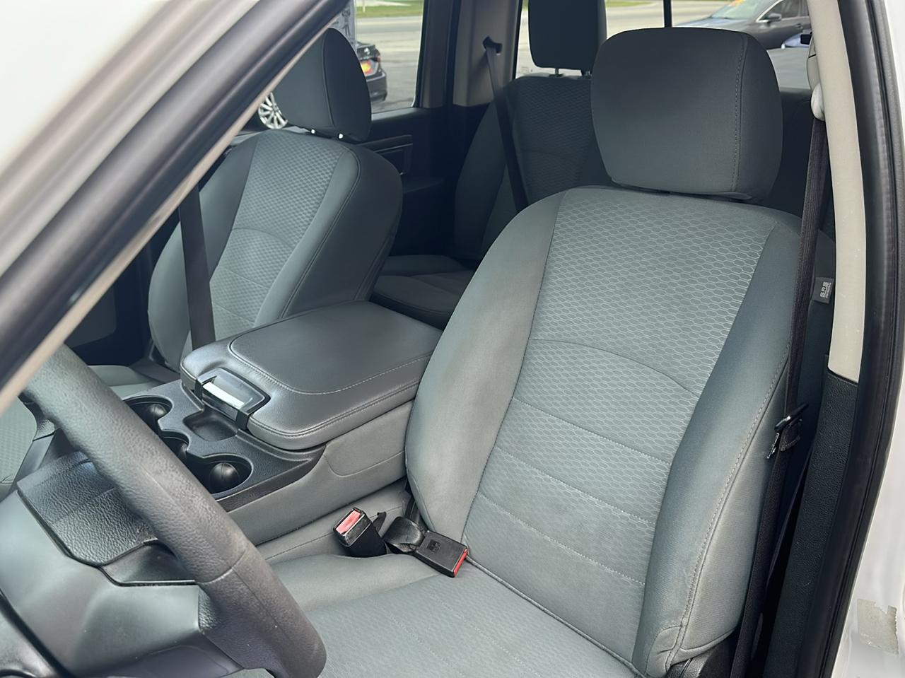 RAM 1500 Classic SLT 4x2 Crew Cab 6'4" Box 2019