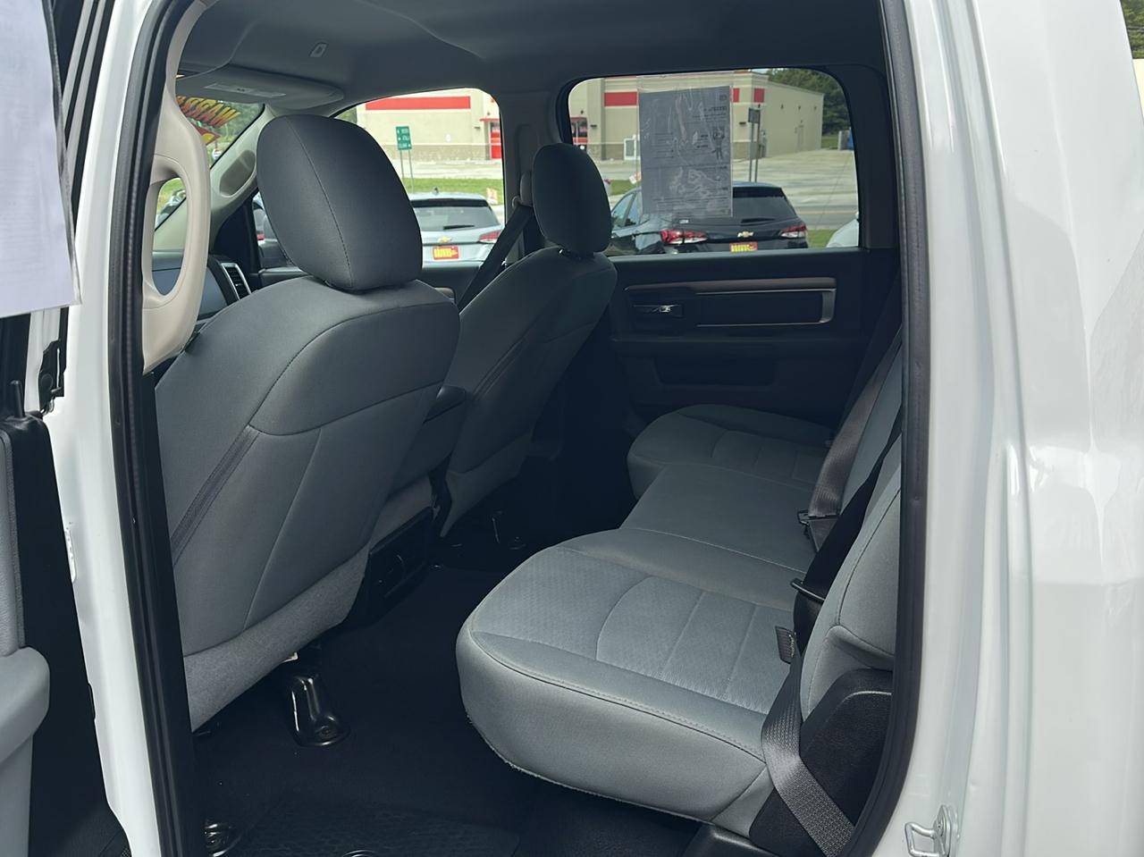 RAM 1500 Classic SLT 4x2 Crew Cab 6'4" Box 2019