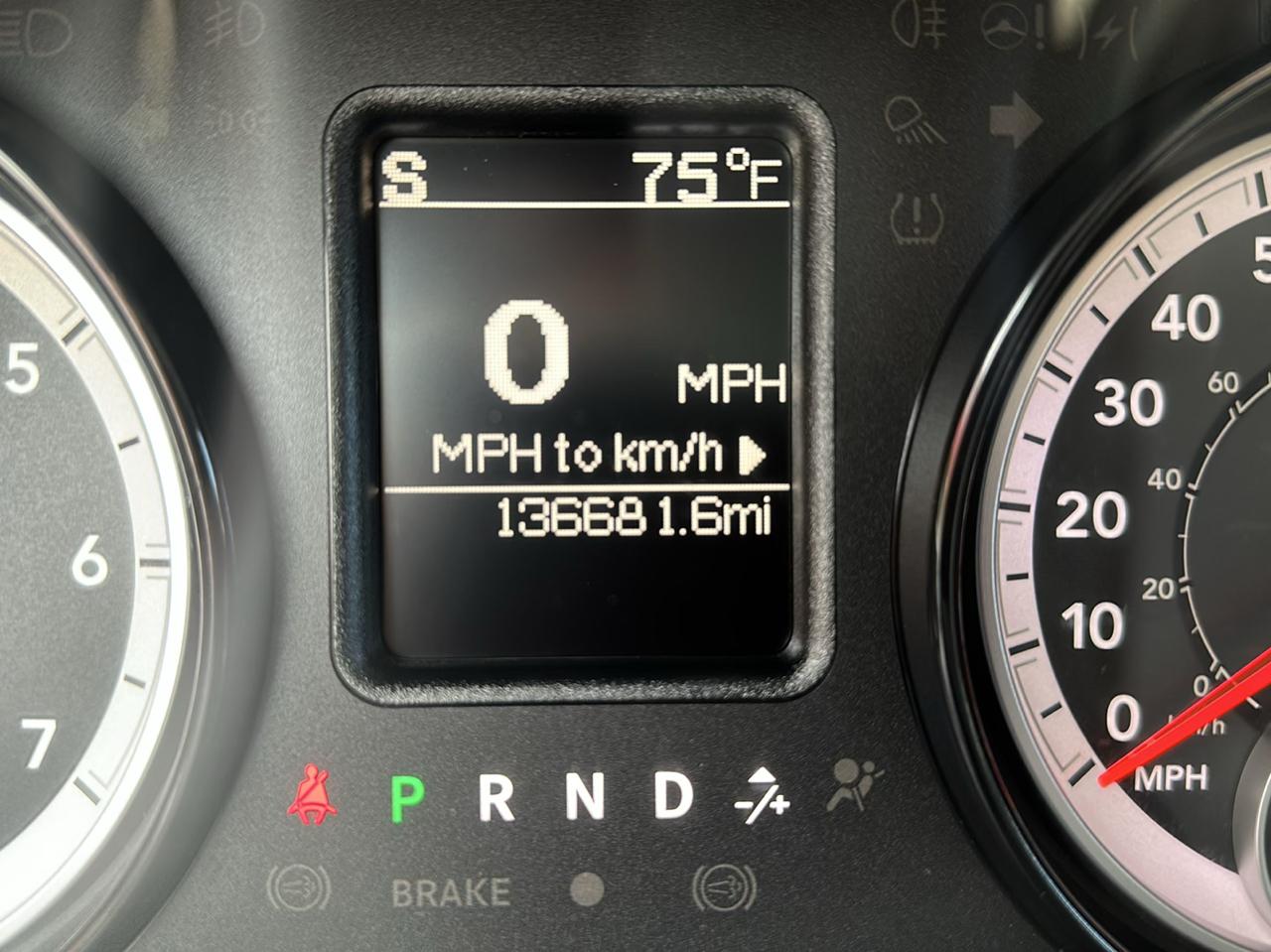 RAM 1500 Classic SLT 4x2 Crew Cab 6'4" Box 2019