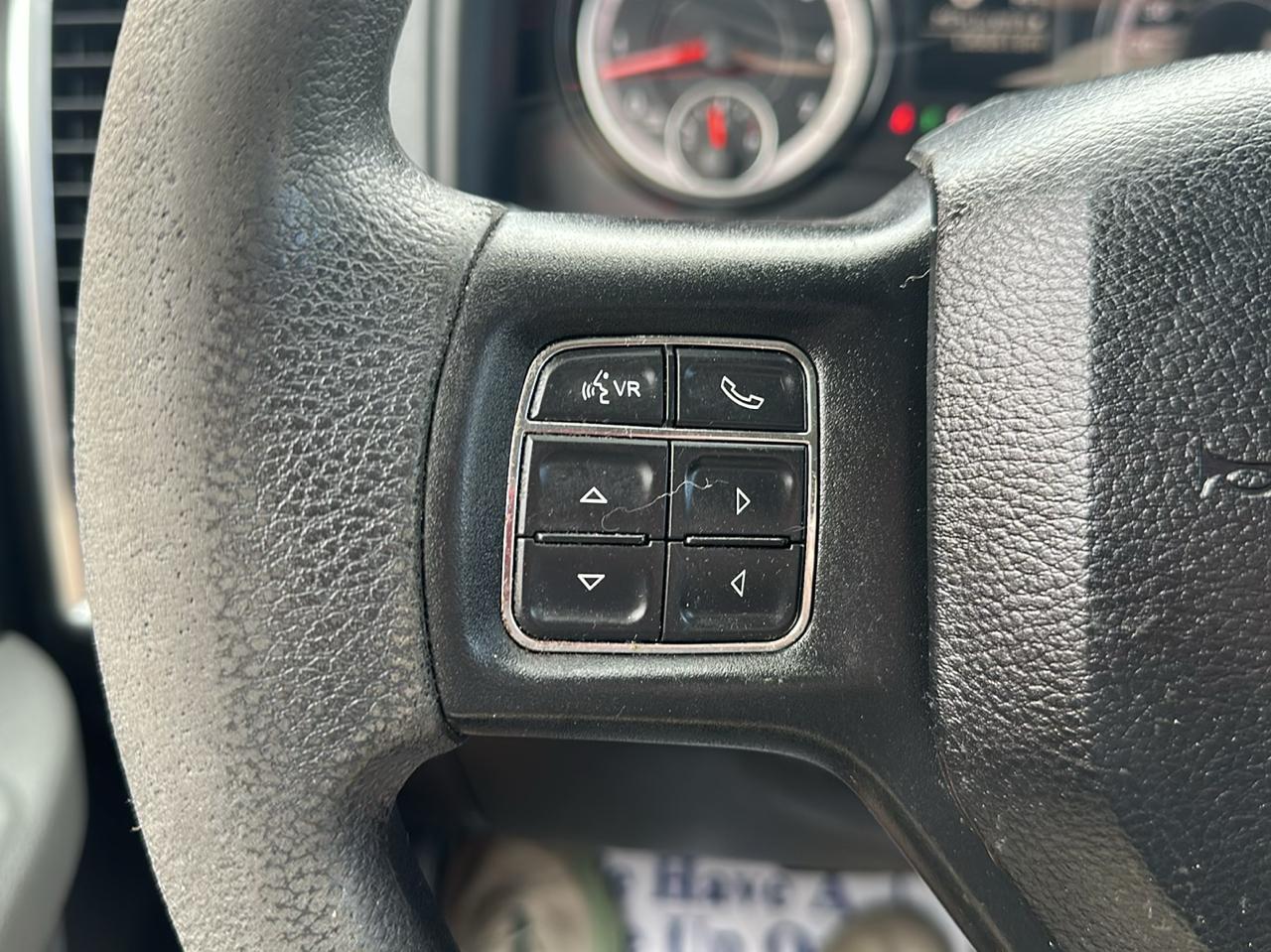 RAM 1500 Classic SLT 4x2 Crew Cab 6'4" Box 2019