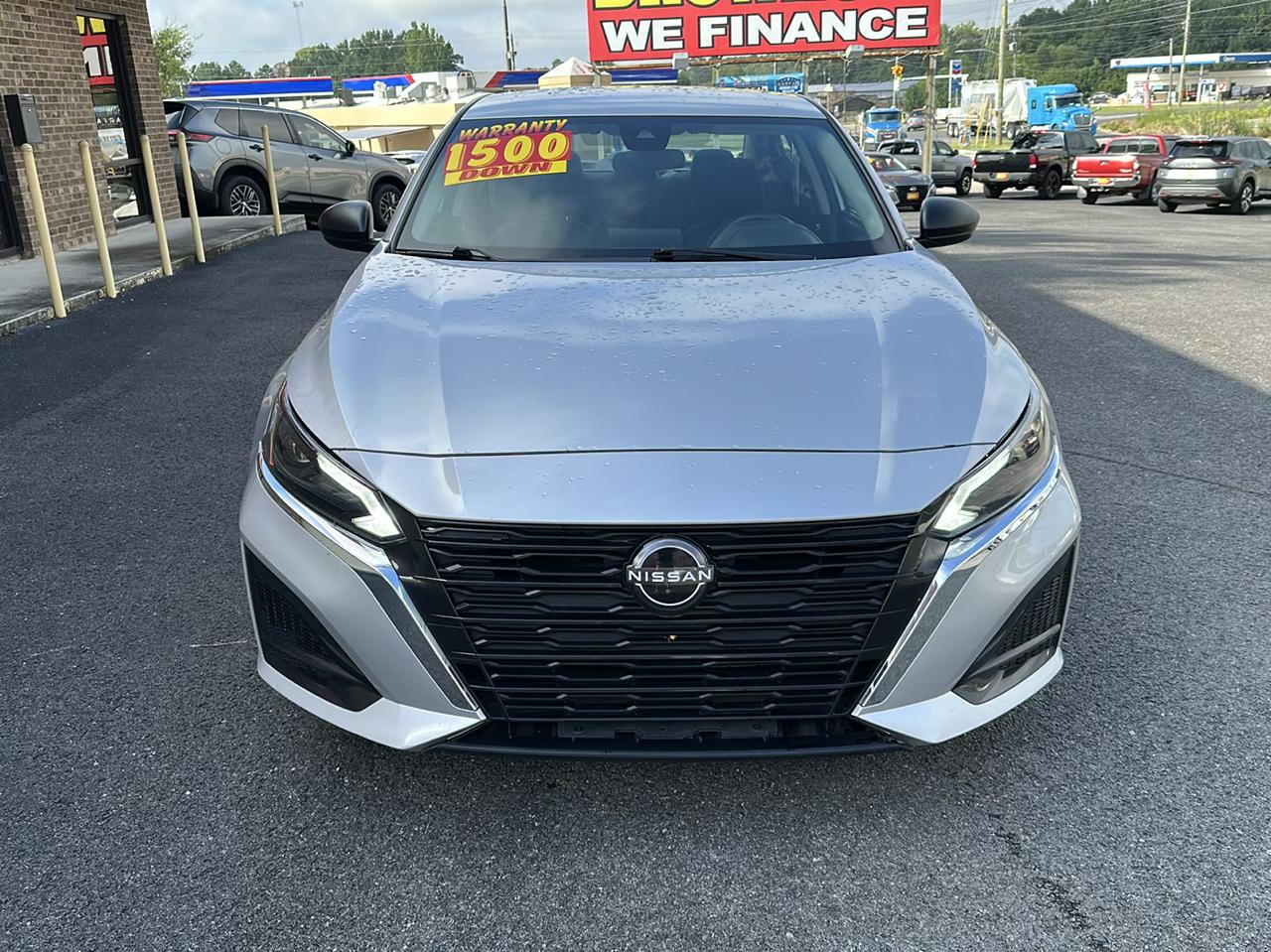Nissan Altima 2.5 SV Sedan 2024